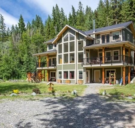 Peaks Bed And Breakfast Sun Peaks Exterior foto